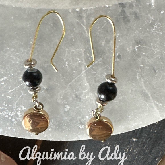 Elegant gold and Black Earrings onyx - Picture 1 of 1